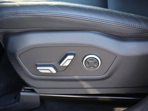 Certified 2025 Hyundai Santa Fe Limited image 21