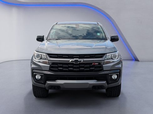 Used 2022 Chevrolet Colorado Z71 AWD/4WD image 3