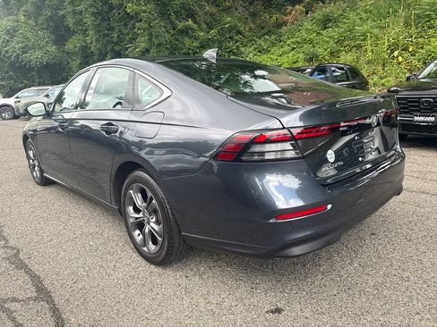 Used 2023 Honda Accord EX image 9