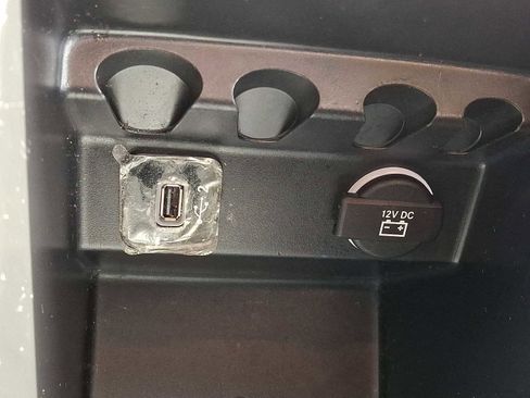 Used 2020 Jeep Cherokee High Altitude image 26