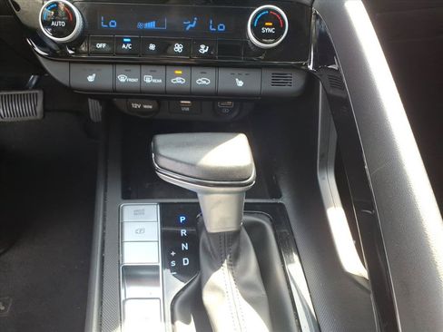 Certified 2023 Hyundai Elantra Limited FWD image 27