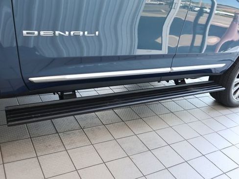 New 2026 GMC Yukon Denali AWD/4WD image 11