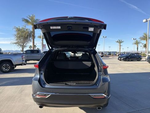 Certified 2024 Toyota Venza XLE image 31