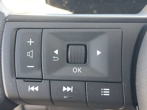 Certified 2026 Nissan Kicks SV w/ Illumination Package FWD image 27