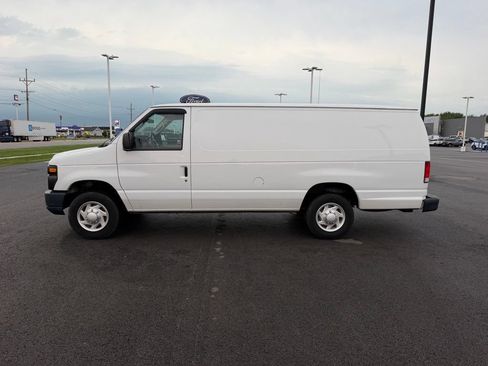 Used 2014 Ford E-150 and Econoline 150 Extended RWD image 11