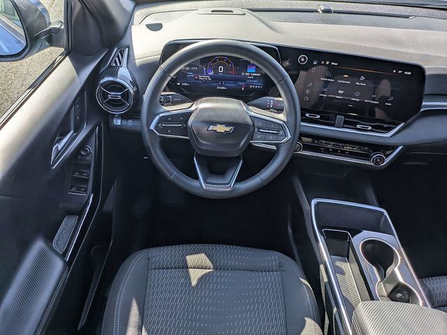 Used 2025 Chevrolet Equinox LT FWD image 14