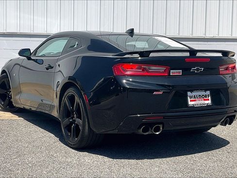 Used 2017 Chevrolet Camaro SS RWD image 15