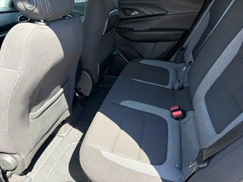 Used 2022 Chevrolet TrailBlazer LS FWD image 14