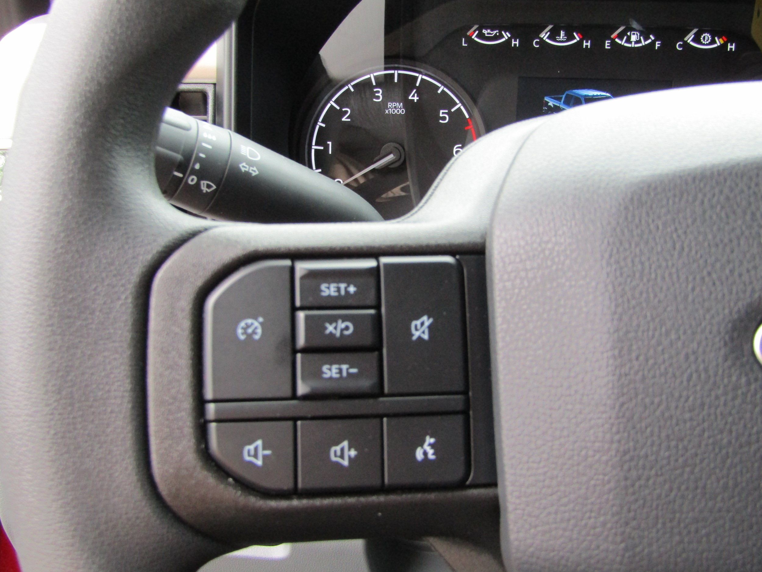 New 2026 Ford F350 XLT w/ 360-Degree Camera Package AWD/4WD image 25