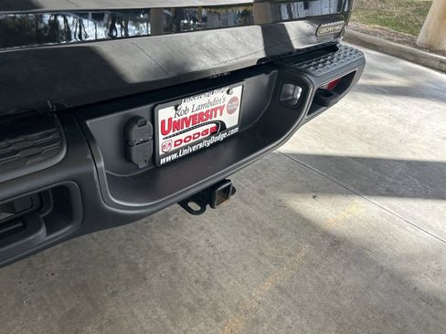 Used 2023 Jeep Gladiator Sport image 19