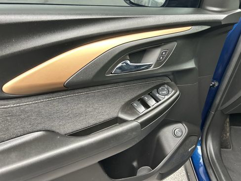 Used 2023 Chevrolet TrailBlazer ACTIV w/ Sun and Liftgate Package image 19