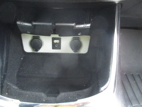 Used 2015 Toyota Avalon XLE image 13