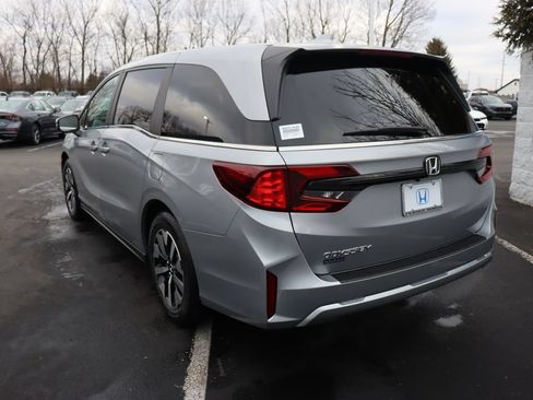 Used 2026 Honda Odyssey EX-L image 3