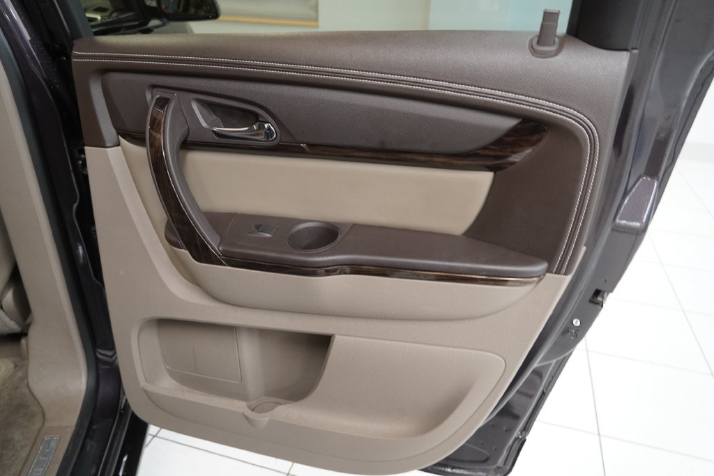 Used 2016 GMC Acadia Denali AWD/4WD image 32