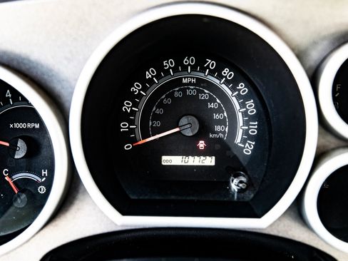 Used 2010 Toyota Tundra 2WD Double Cab image 38