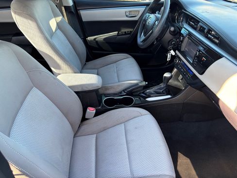 Used 2016 Toyota Corolla LE FWD image 11