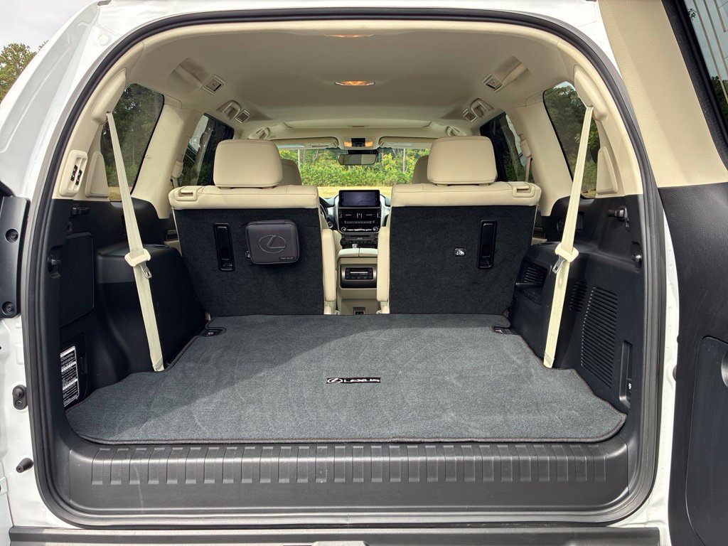 Certified 2023 Lexus GX 460 Premium w/ Accessory Package AWD/4WD image 9