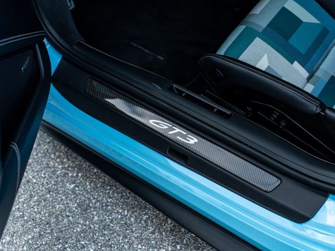 Used 2022 Porsche 911 GT3 RWD image 17