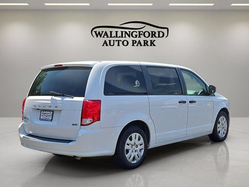 Used 2019 Dodge Grand Caravan SE FWD image 6