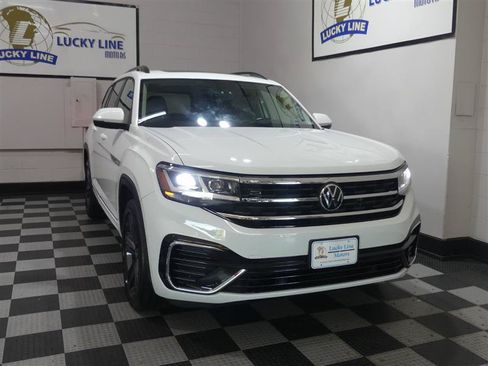 Used 2021 Volkswagen Atlas SE w/ Panoramic Sunroof Package AWD/4WD image 5