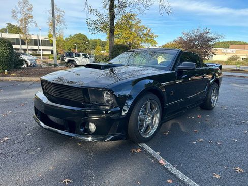 Used 2006 Ford Mustang GT image 11