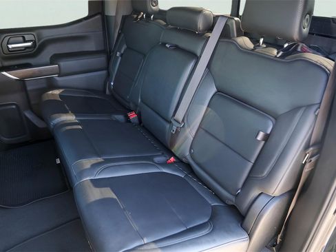 Used 2019 GMC Sierra 1500 SLT image 28