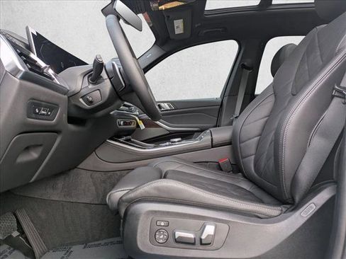 Used 2026 BMW X5 xDrive40i w/ Premium Package AWD/4WD image 4