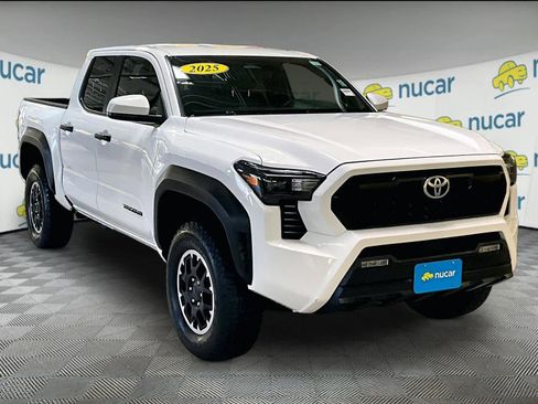 Used 2025 Toyota Tacoma TRD Off-Road image 1