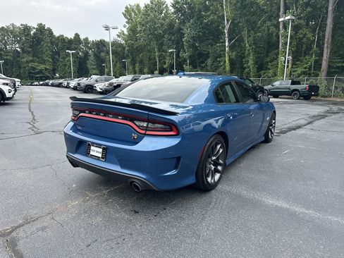 Used 2023 Dodge Charger Scat Pack RWD image 9