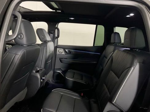 New 2026 Buick Enclave Avenir AWD/4WD image 33