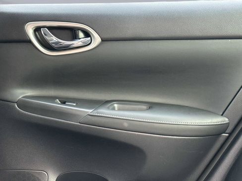 Used 2019 Nissan Sentra SL image 15