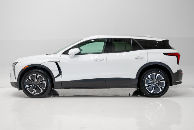 Used 2024 Chevrolet Blazer EV LT AWD/4WD image 26