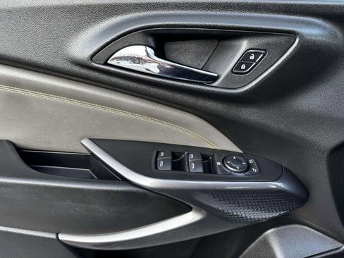 Used 2024 Chevrolet Trax ACTIV w/ Driver Confidence Package image 17