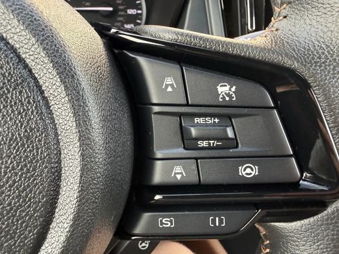 Used 2025 Subaru Forester Touring image 34