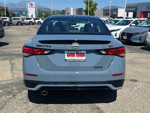 New 2025 Nissan Sentra SR w/ Midnight Edition image 5