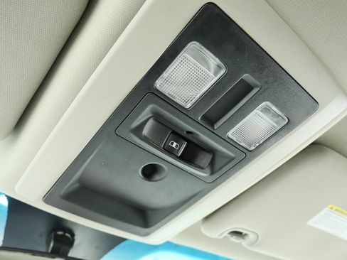 Used 2018 RAM 2500 SLT image 33