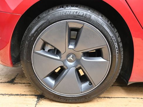 Used 2023 Tesla Model 3 Standard Range RWD image 12