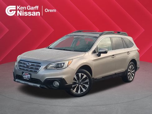 Used 2017 Subaru Outback 2.5i Limited image 1