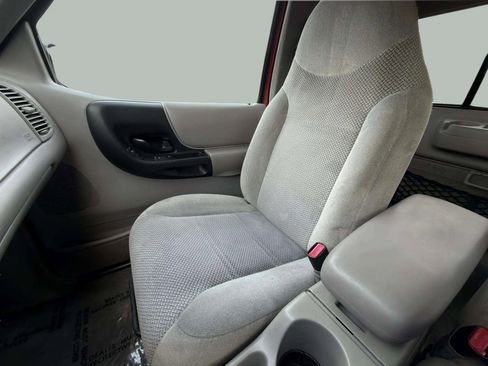 Used 1998 Ford Ranger XLT image 25