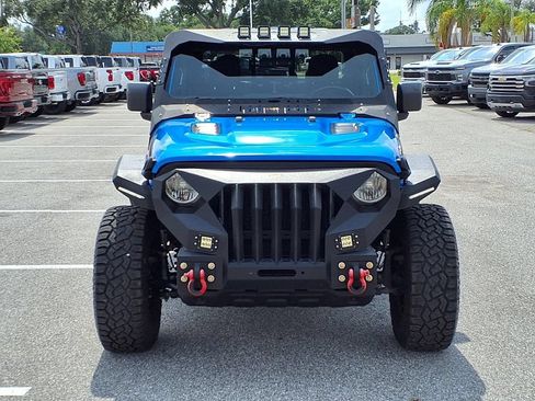 Used 2021 Jeep Gladiator Rubicon w/ Trailer Tow Package AWD/4WD image 2
