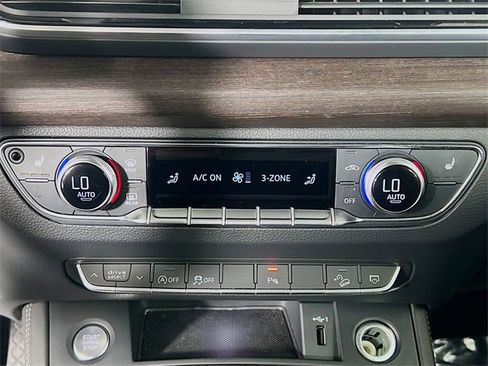 Used 2024 Audi Q5 2.0T Premium Plus image 22