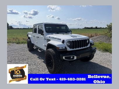 Used 2024 Jeep Gladiator Sport