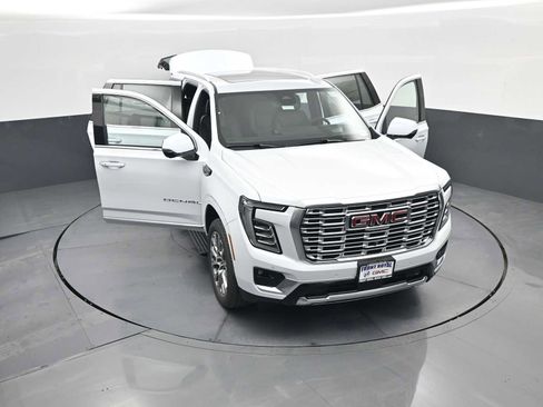 New 2026 GMC Yukon Denali w/ Sun & Power Step Package AWD/4WD image 46