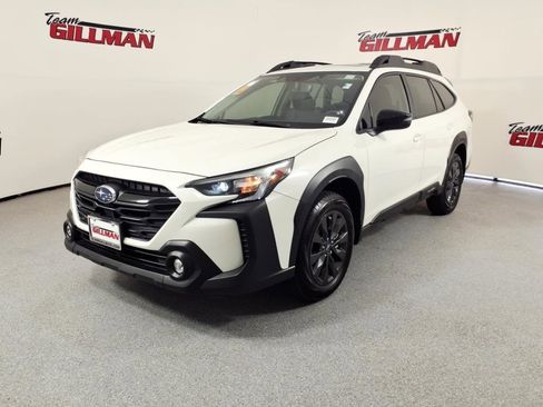 Used 2025 Subaru Outback Onyx Edition image 3