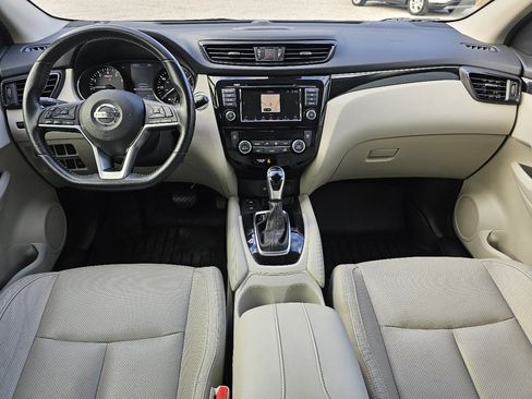 Used 2019 Nissan Rogue Sport SL w/ Premium Package image 36