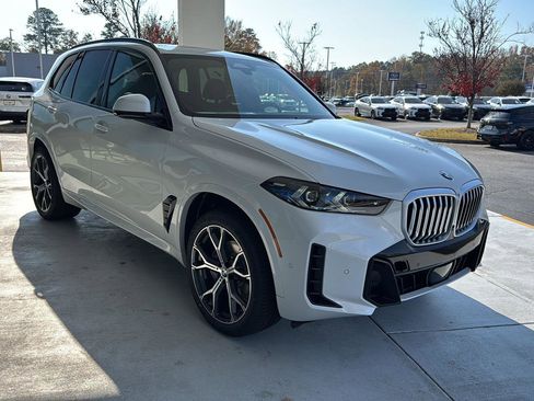 New 2026 BMW X5 sDrive40i w/ M Sport Package image 5