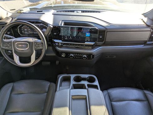 Used 2024 GMC Sierra 1500 SLT image 16