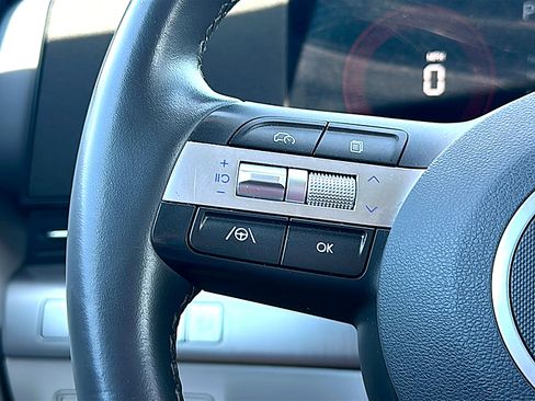 Used 2024 Hyundai Kona SEL image 29