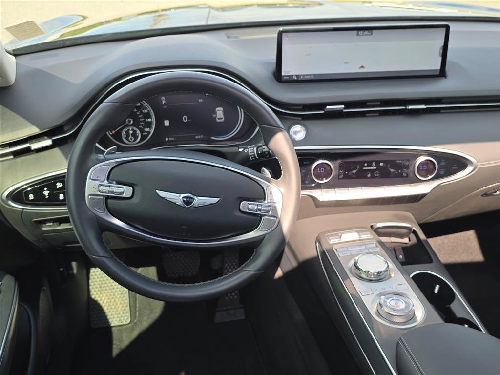 Used 2024 Genesis GV70 2.5T w/ Select Package AWD/4WD image 11