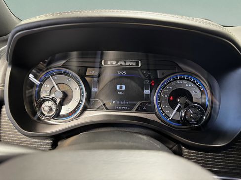 Used 2020 RAM 1500 Limited w/ Body Color Bumper Group image 20